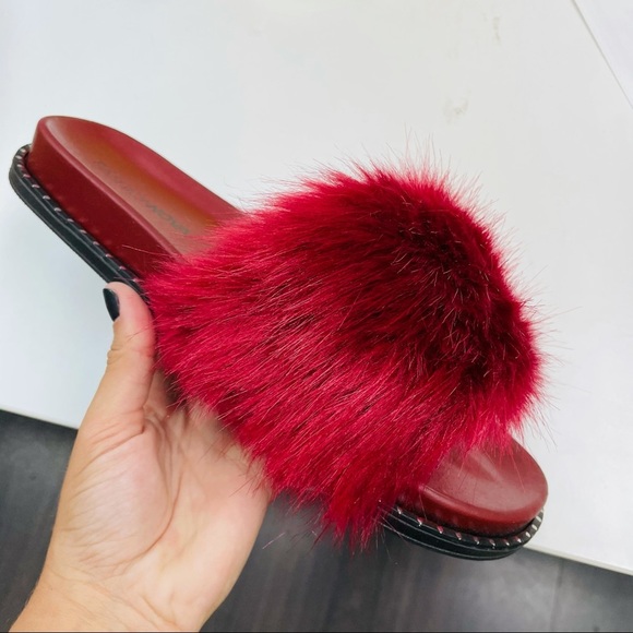 Fashion Nova Burgundy Fur Slide - Picture 4 of 4